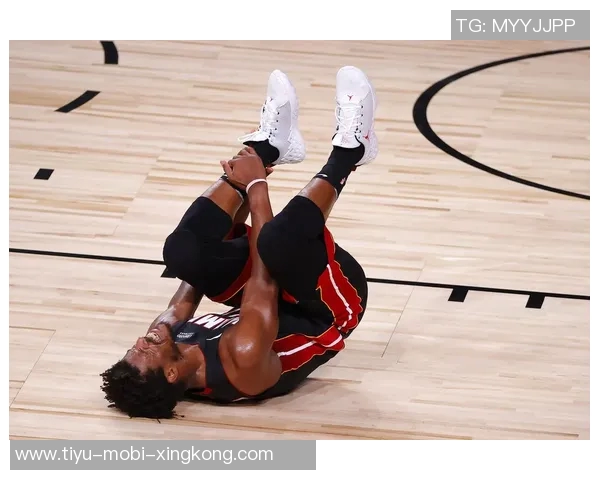 浓眉生涯14季仅5季出战超65场展现玻璃人属性引发关注